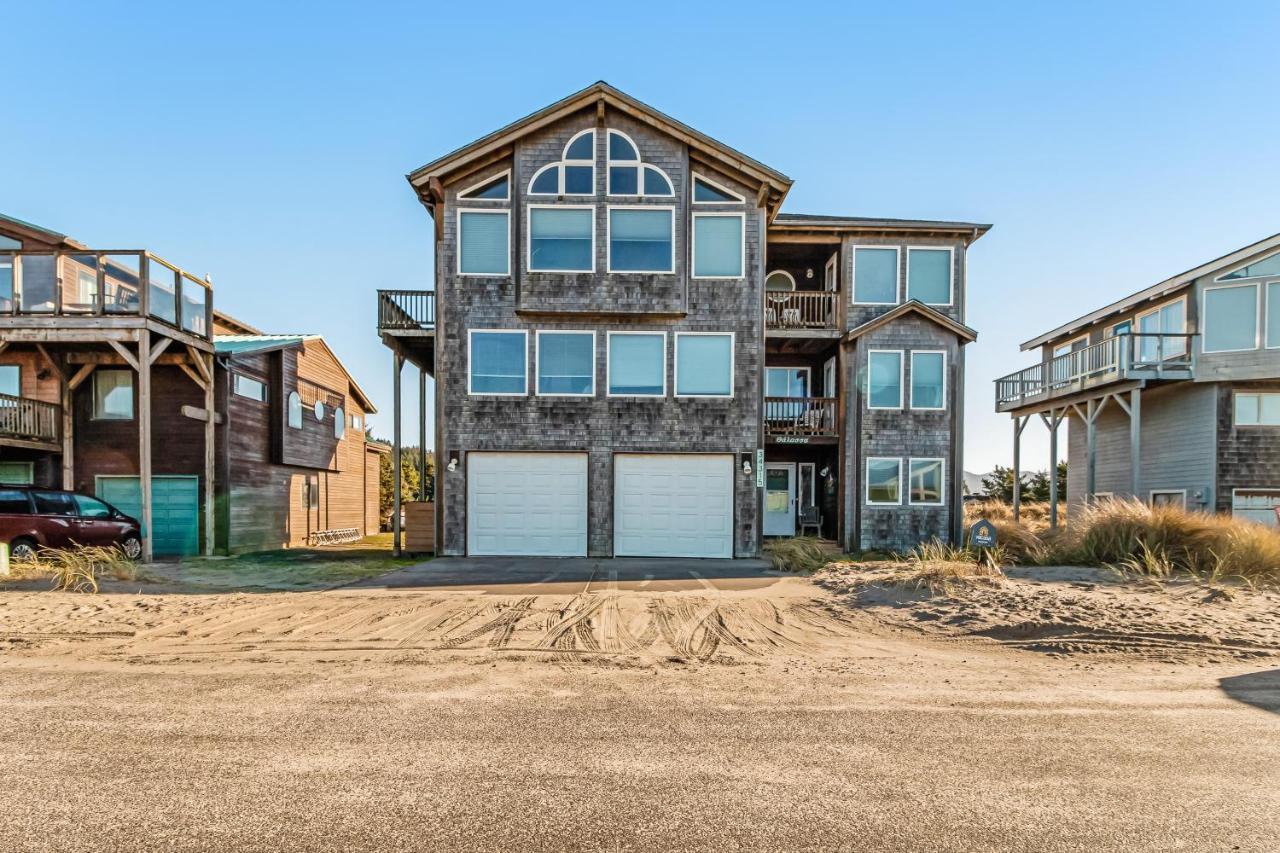 Sea Stack View Villa Pacific City Exterior photo